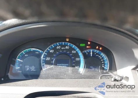 2013 Toyota Camry Hybrid Xle z USA, uszkodzony, nr VIN 4T1BD1FK1DU079832